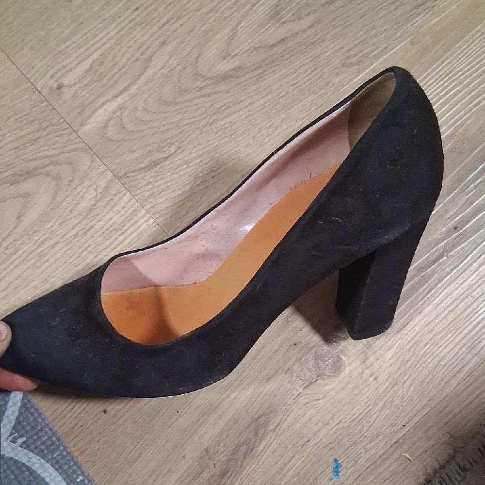 Elegant Black Women's Pump
